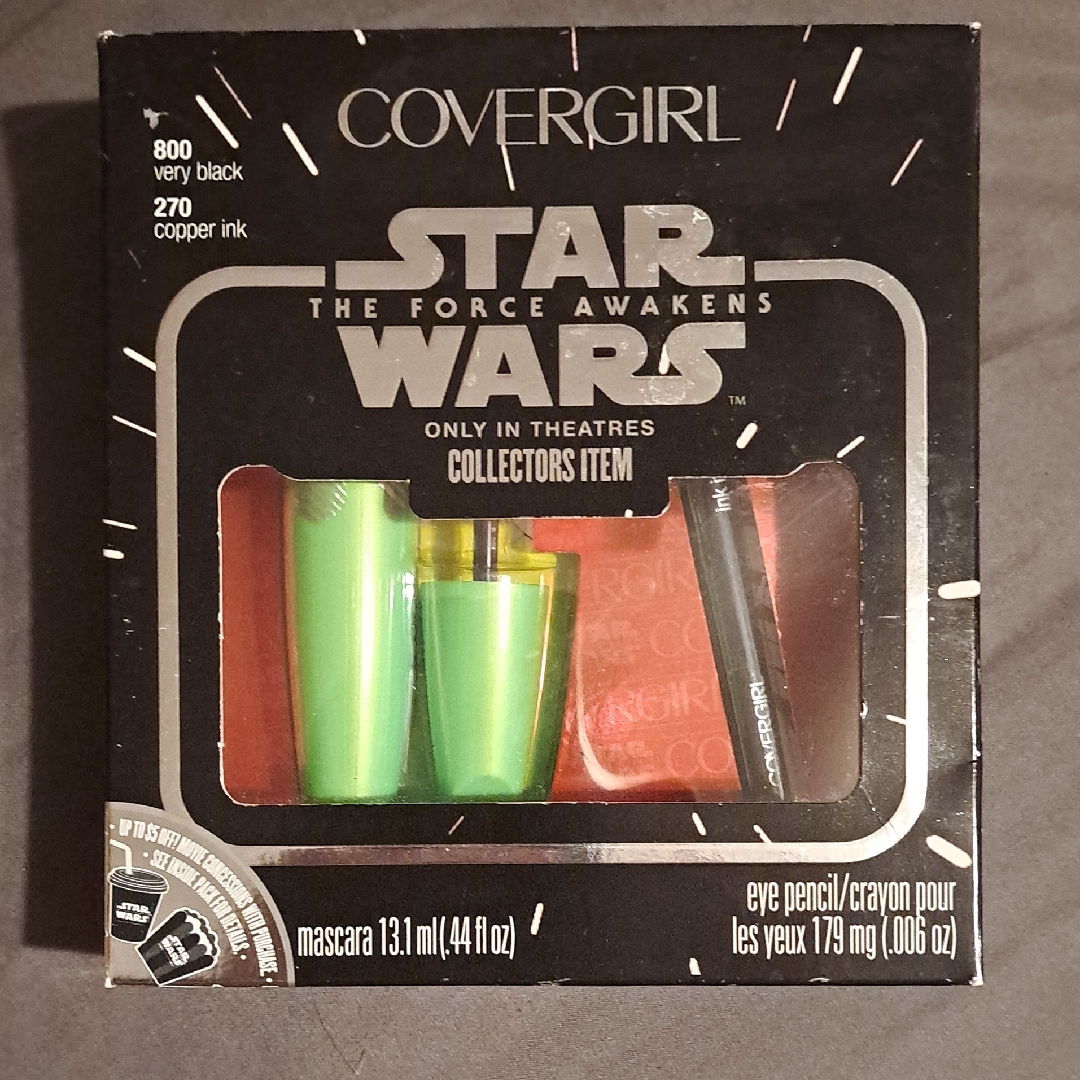 Covergirl Star Wars Collector Mascara  Eye Pencil  Bright Green Accents